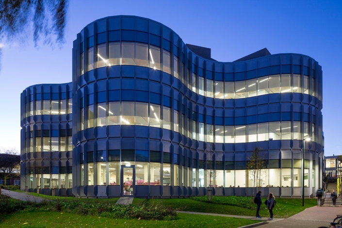 George-Green-Library-at-twlight-University-of-Nottingham-Hopkins-Architects