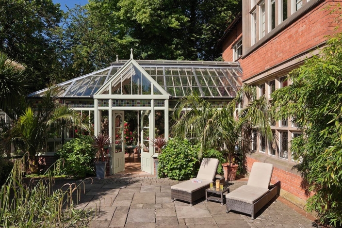 Orangery-and-patio-at-private-house