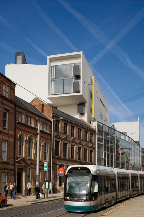 Tram-on-Flecther-Gate-Ibis-Hotel-Benson-Forsyth-Architects